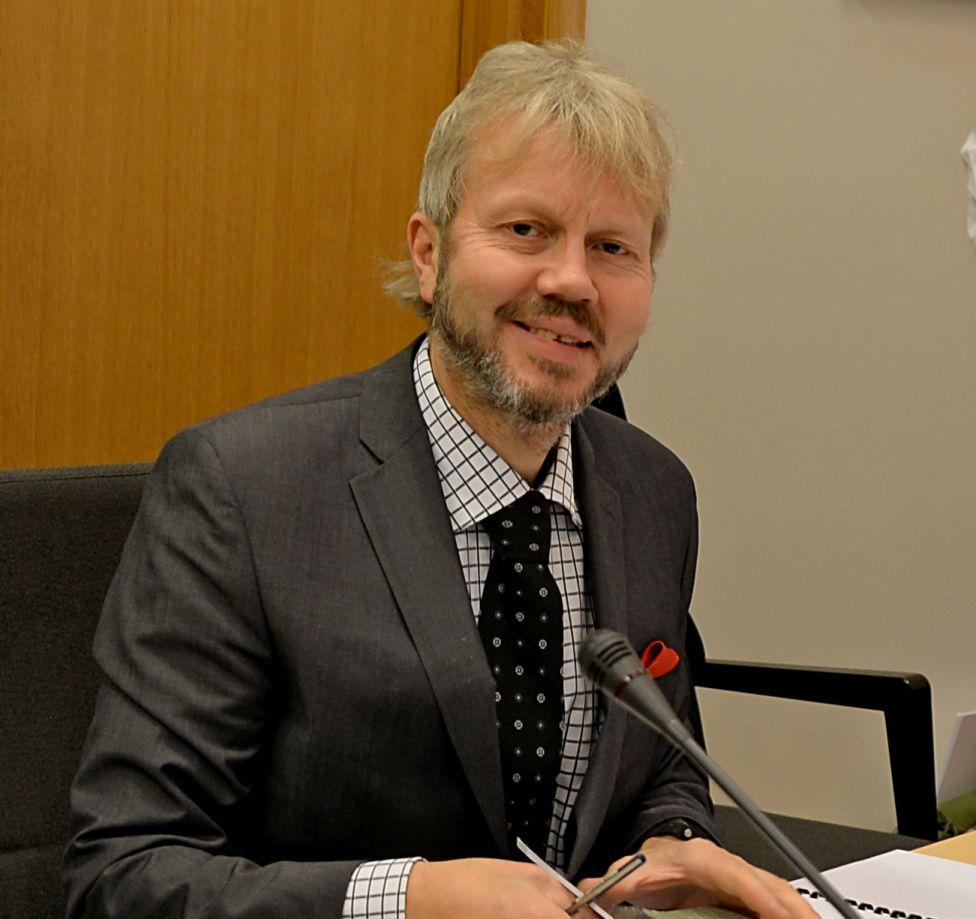 Portrett av professor Øyvind Ravna