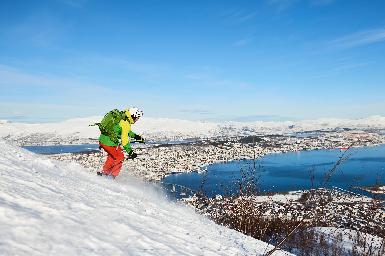 Illustrasjons-/bannerbilde for EUGLOH Campus Life Virtual Fair: Discover UiT The Arctic University of Norway