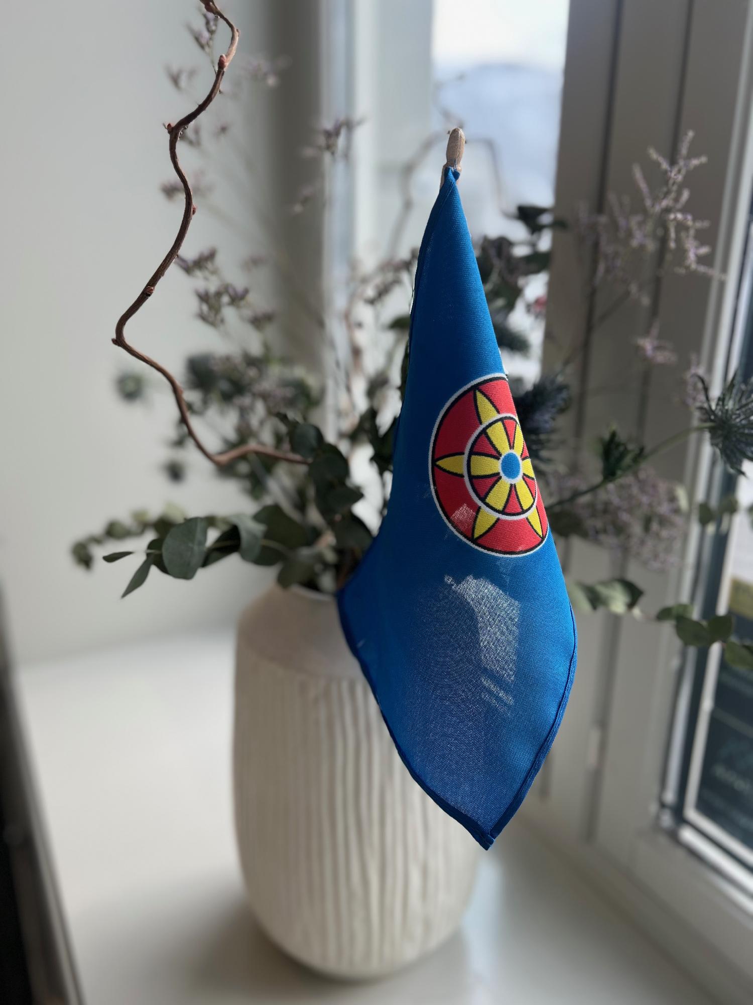 Illustrasjons-/bannerbilde for 20 vuotta kväänii / 20 år med undervisning i kvensk